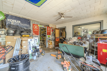 Versatile Building for Sale in Bradford, Tennessee - image 6