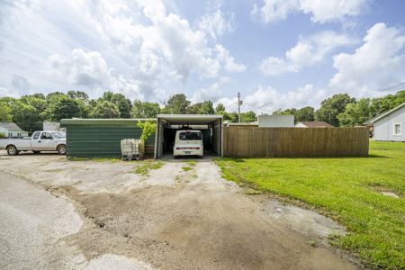Versatile Building for Sale in Bradford, Tennessee - image 17