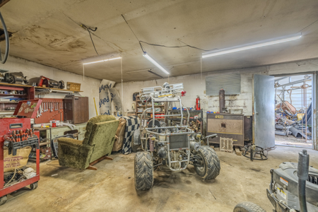 Versatile Building for Sale in Bradford, Tennessee - image 9