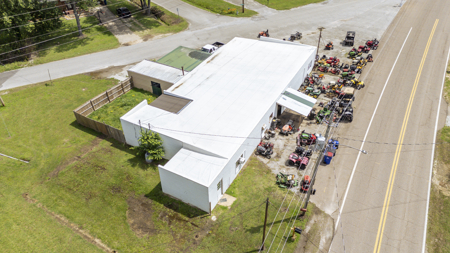 Versatile Building for Sale in Bradford, Tennessee - image 2