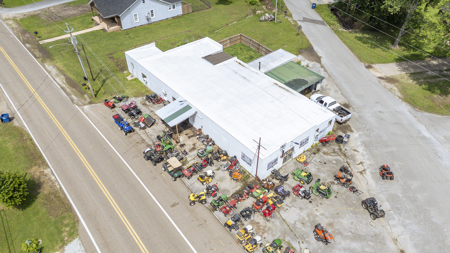 Versatile Building for Sale in Bradford, Tennessee - image 1