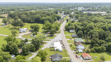 Versatile Building for Sale in Bradford, Tennessee - image 19