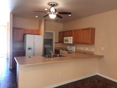 MOVE IN READY 3bed 2 bath well cared for home. - image 22