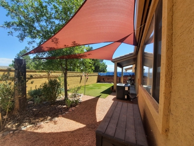 MOVE IN READY 3bed 2 bath well cared for home. - image 29