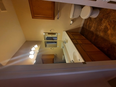 MOVE IN READY 3bed 2 bath well cared for home. - image 14