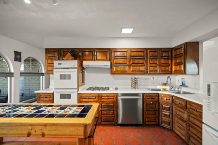 Hilltop Hacienda For Sale With Panoramic Views - image 11