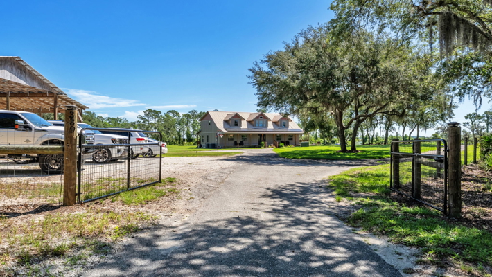 Acreage,Country Home,Ranch,Farm,Home Business,Sebring Raceway