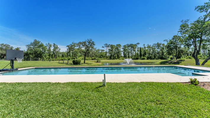 Acreage,Country Home,Ranch,Farm,Home Business,Sebring Raceway