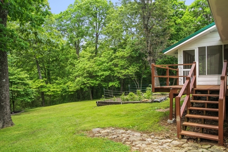 Income Producing Resort- 2 Homes and 5 Cabins Near Bull Shoal - image 38