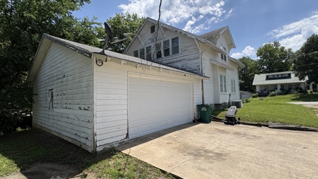 Three Bedroom, Two Bath House for Sale in Bethany, MO - image 6