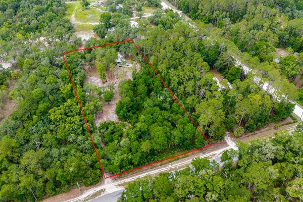 3 Bedroom 2.5 Bathroom Home For Sale Near the Suwannee River!