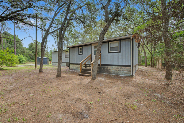3 Bedroom 2.5 Bathroom Home For Sale Near the Suwannee River!