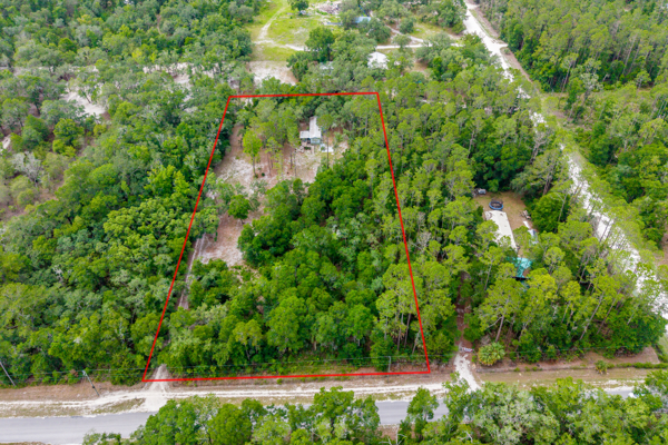 3 Bedroom 2.5 Bathroom Home For Sale Near the Suwannee River!