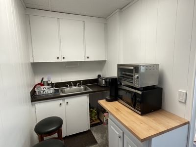Commercial and Residential Zoned Mountain Property - image 8
