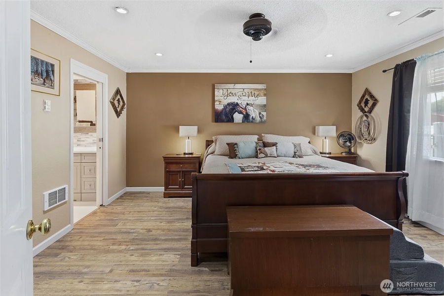 No Caption