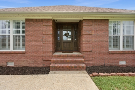 Country Home for Sale in Lewis County, Tennessee - image 5