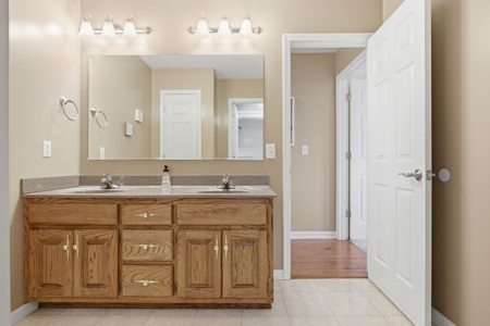 Country Home for Sale in Lewis County, Tennessee - image 33