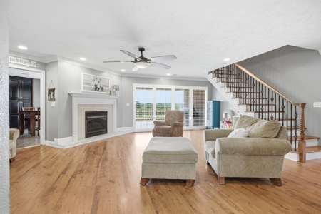 Country Home for Sale in Lewis County, Tennessee - image 10