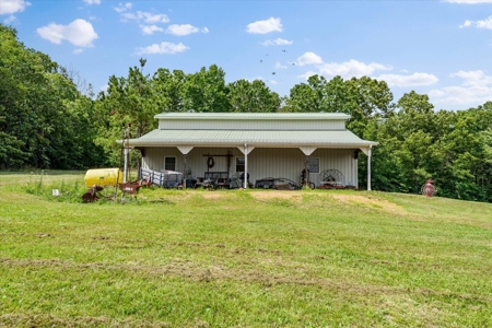 Country Home for Sale in Lewis County, Tennessee - image 31