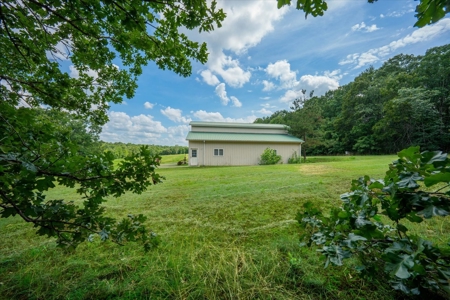 Country Home for Sale in Lewis County, Tennessee - image 33