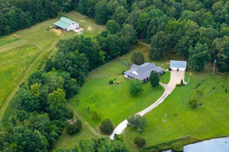 Country Home for Sale in Lewis County, Tennessee - image 37