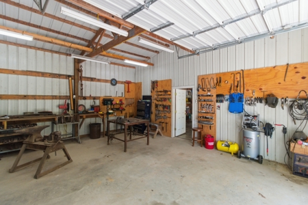 Country Home and Estate in West Plains, Howell County, Missouri - image 42