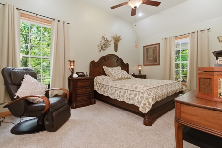 Country Home and Estate in West Plains, Howell County, Missouri - image 12