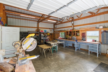 Country Home and Estate in West Plains, Howell County, Missouri - image 43