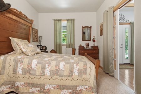 Country Home and Estate in West Plains, Howell County, Missouri - image 18