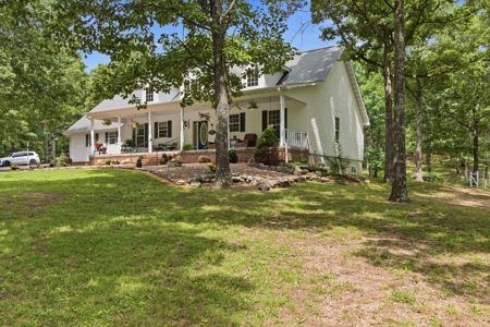 Country Home and Estate in West Plains, Howell County, Missouri - image 4