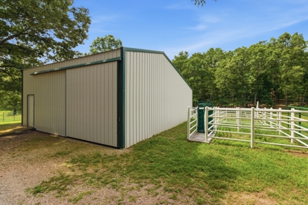 Country Home and Estate in West Plains, Howell County, Missouri - image 37