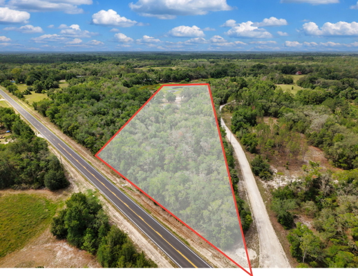 Gilchrist County Home on 10 Acres with Guesthouse and Pond