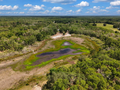 Gilchrist County Home on 10 Acres with Guesthouse and Pond - image 28