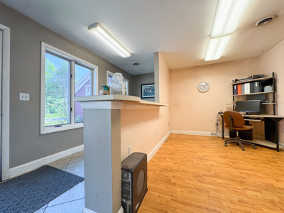 Large Commercial Space - Lincoln, Maine - image 24