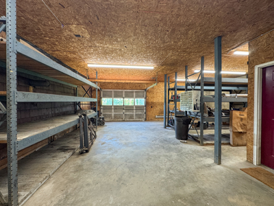 Large Commercial Space - Lincoln, Maine - image 19