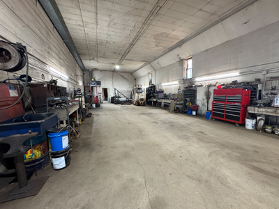 Large Commercial Space - Lincoln, Maine - image 15