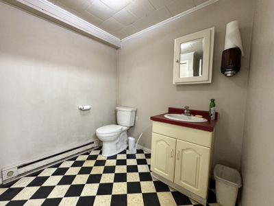Large Commercial Space - Lincoln, Maine - image 33