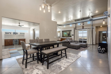 Luxury Home With Mountain Views In Las Cruces, NM - image 3