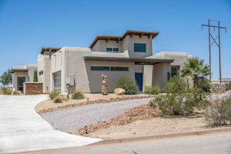 Luxury Home With Mountain Views In Las Cruces, NM - image 22