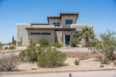 Luxury Home With Mountain Views In Las Cruces, NM - image 48