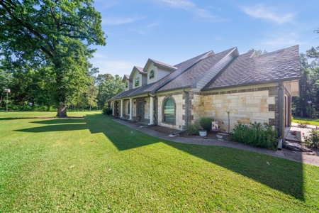 The Perfect Country Homestead in Quitman, Texas - Wood County - image 5