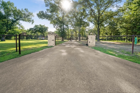 The Perfect Country Homestead in Quitman, Texas - Wood County - image 2