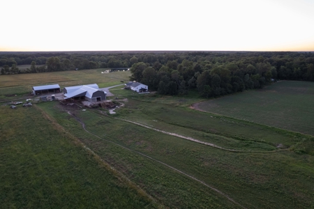 62± Acres, 22 Stalls & Stunning Country Home - image 43