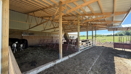 62± Acres, 22 Stalls & Stunning Country Home - image 36