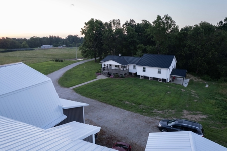 62± Acres, 22 Stalls & Stunning Country Home - image 2