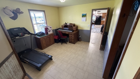 62± Acres, 22 Stalls & Stunning Country Home - image 12