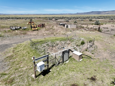 Eastern Oregon Crane Homestead - image 14