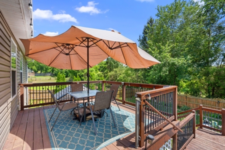Updated Columbia Home with Pool & Main-Level Primary - image 36