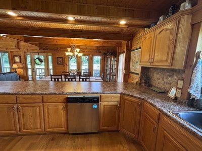 Timber Frame Home on 149+/- Ac. - Cottage - Cabin - Liberty, KY. - image 15