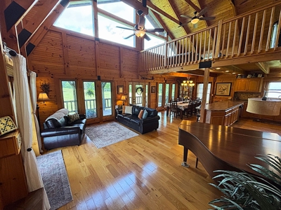 Timber Frame Home on 149+/- Ac. - Cottage - Cabin - Liberty, KY. - image 8